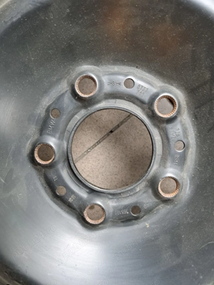 Vand set jante tabla  7JX16 ET31 R16 - imagine 4 Vand set jante tabla  7JX16 ET31 R16 - imagine 4