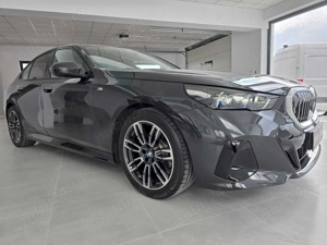 BMW Seria 5 520d At Mhev - imagine 4