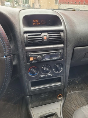 Vand Opel Astra Classic G CC Hatchback an 2007 motor 1.4 Pret 1200 Euro  - imagine 4