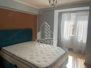 Apartament cu 4 camere, Central, 2 bai, Centrala Proprie