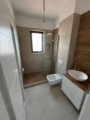 case pe parter la marginea padurii - imagine 6