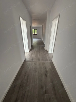 case pe parter la marginea padurii - imagine 14