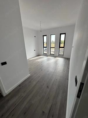 case pe parter la marginea padurii - imagine 15