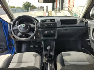 Skoda Fabia benzina 12 distribuție pe lanț preț 2690 euro  - imagine 8