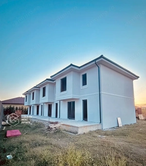 Casă insiruită cu 3 camere - Calea Urseni, Giroc - imagine 7