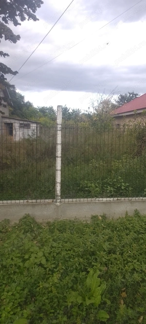 Vand teren pentru a face casa