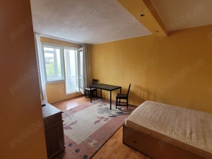 Închiriez garsoniera 