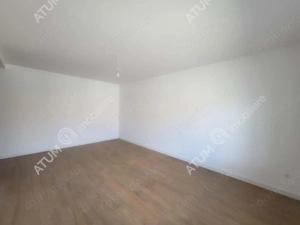 Apartament nou 3 camere 2 bai balcon parcare zona Dna Stanca - imagine 2