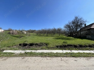 Vând o parcelă de teren intravilan, situată în localitatea Aluniș,la aprox 45 km de Cluj-Napoca