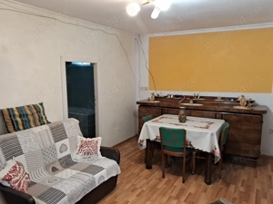 Proprietar Inchiriez apartament la parterul casei - imagine 2