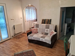 Proprietar Inchiriez apartament la parterul casei - imagine 6