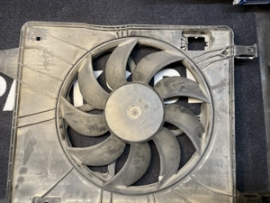 Ventilator nissan qashqai j10 pat.n 5.393.199 - imagine 4