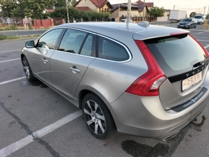 Volvo v60-2.4 AWD plug jn hybrid 283 CP - imagine 7