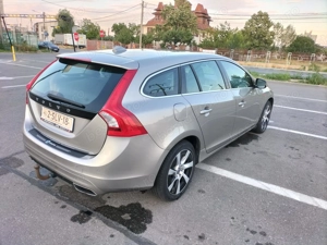 Volvo v60-2.4 AWD plug jn hybrid 283 CP - imagine 8