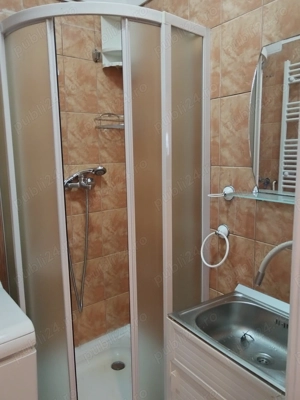 Garsonieră în CENTRU,  cu CT proprie + aer condiționat - imagine 9