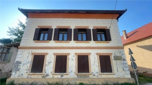 Casa speciala cu istorie de vanzare Jimbor | Fosta scoala