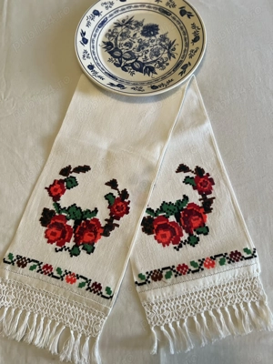 Ștergare(șterguri) cusute manual