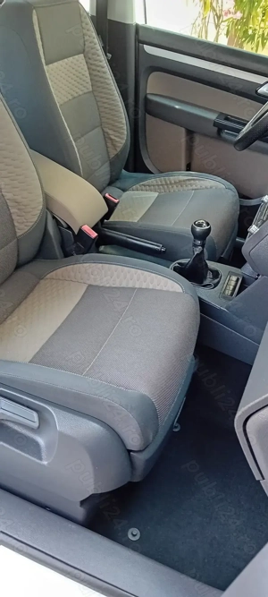 Vând vw Touran Cross an 2009 Facelift (crom) 7locuri  Carte Service EURO5  - imagine 7