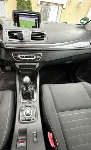 Renault Megane III Grandtour 2015 - imagine 9