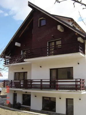 Pensiune 12 camere D+P+E+M+Pod situata in sat Moeciu de Jos, Brasov