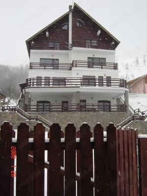  Pensiune 12 camere D+P+E+M+Pod situata in sat Moeciu de Jos, Brasov - imagine 2