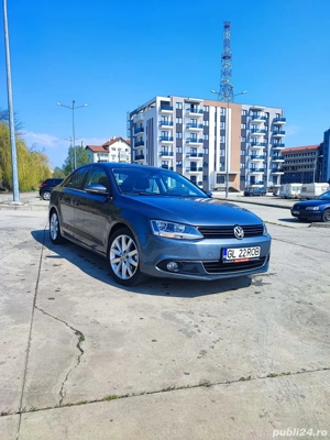 Volkswagen  Jetta - imagine 3