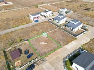 Teren Intravilan Sf. Ana Com. Berceni | curent branșat și gard