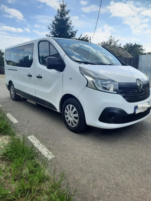 Renault Trafic 9 locuri