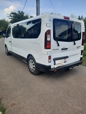 Renault Trafic 9 locuri - imagine 5