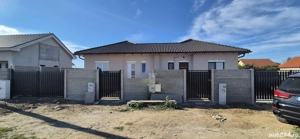 Casa Albina com Mosnita Noua  - imagine 2