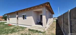 Casa Albina com Mosnita Noua  - imagine 7