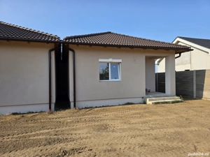 Casa Albina com Mosnita Noua  - imagine 5