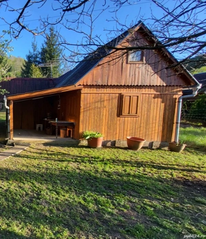 Cabană din lemn pentru relocare