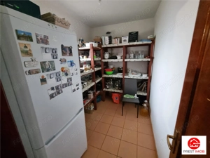 De vanzare casa individuala cu garaj, la cheie, 6 cam, 3 bai, cu 2311 mp , Nazna - imagine 12