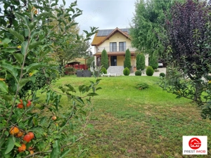 De vanzare casa individuala cu garaj, la cheie, 6 cam, 3 bai, cu 2311 mp , Nazna