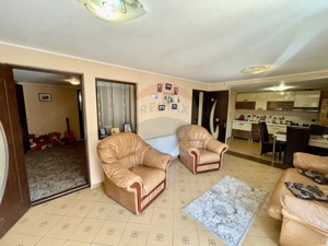 Casă Tifesti teren si vie - imagine 4