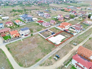 Teren 805 m², front stradal 40 ml, fundație existentă - imagine 2