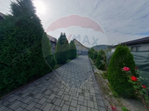 Casă / Vilă cu 5 camere de vânzare în zona Sud - imagine 3 Casă / Vilă cu 5 camere de vânzare în zona Sud - imagine 3