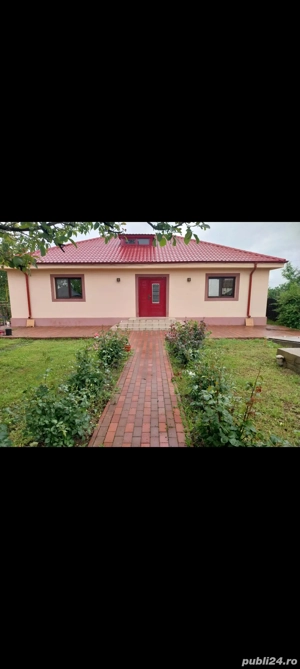 Vînd  casă  mobilată Petrești 