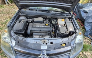 Opel Astra H 1.6 benzina - imagine 3 Opel Astra H 1.6 benzina - imagine 3