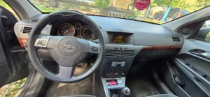 Opel Astra H 1.6 benzina - imagine 5 Opel Astra H 1.6 benzina - imagine 5