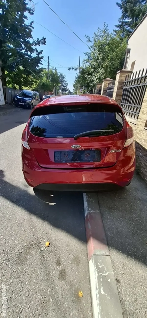 vând Ford Fiesta 6 facelift 2017 - imagine 3