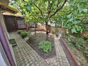 Casă individuală Km 5 – curte cu foișor, acces privat, termen lung - imagine 20 Casă individuală Km 5 – curte cu foișor, acces privat, termen lung - imagine 20