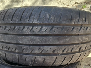 De Vanzare 4 genți otel cu cauciucuri de vara 185/65/R14 Stare foarte buna!