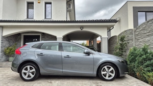 Volvo-V40-2.0-Diesel-Euro 6-Navi-Led-Incalzire scaune-Keyless Entry-Goo-Senzori Parcare- - imagine 6