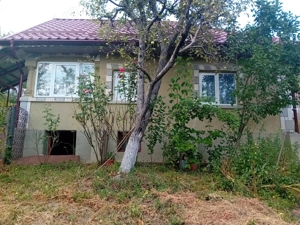 casa si teren de vanzare, aproximativ 900 mp