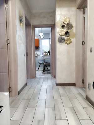 3 camere Titan Ozana, Pallady - imagine 3