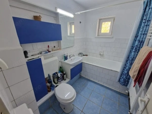 Apartament 3 camere, 71 mp, zona Hotvon - imagine 8