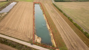 Teren extravilan Santau cu luciu de apa - imagine 2