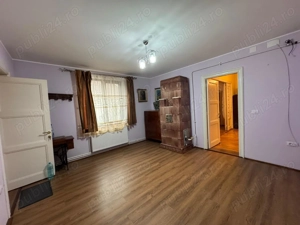 Vand casa Liceul nr 2 - imagine 10